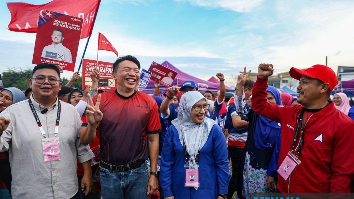 Johor Election Candidates Demonstrate Political Civility at Night Market Encounter
