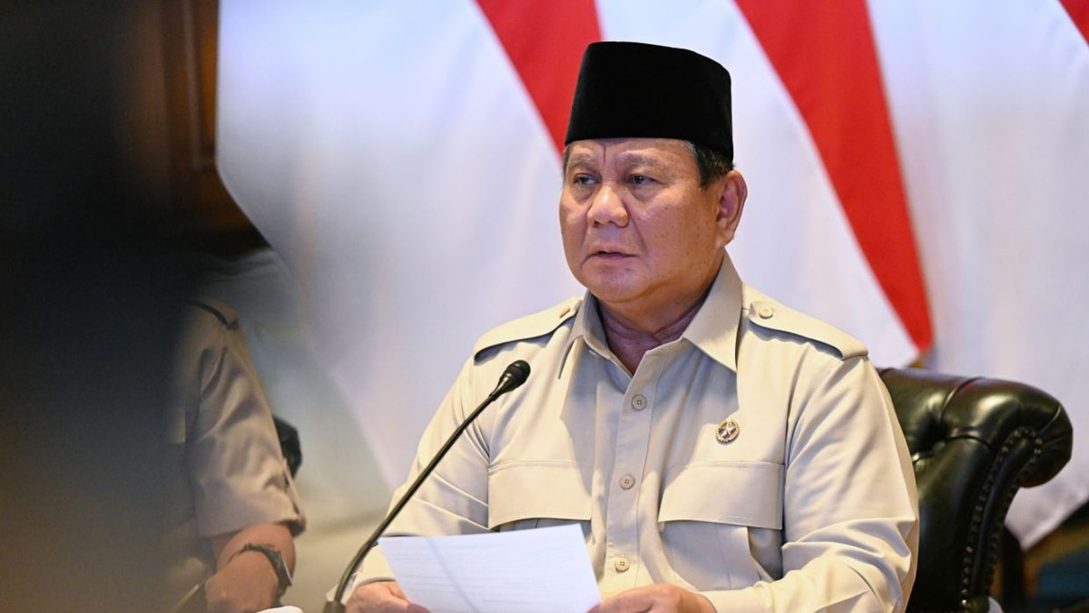Prabowo's Approval Rating Slides to 51.1% as Indonesia's Honeymoon Period Ends