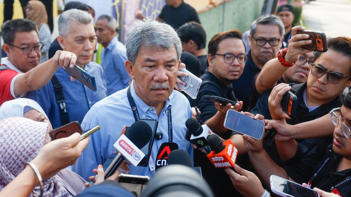 Umno's Generational Sweep: Youngest and Oldest Winners Claim Negeri Sembilan Seats