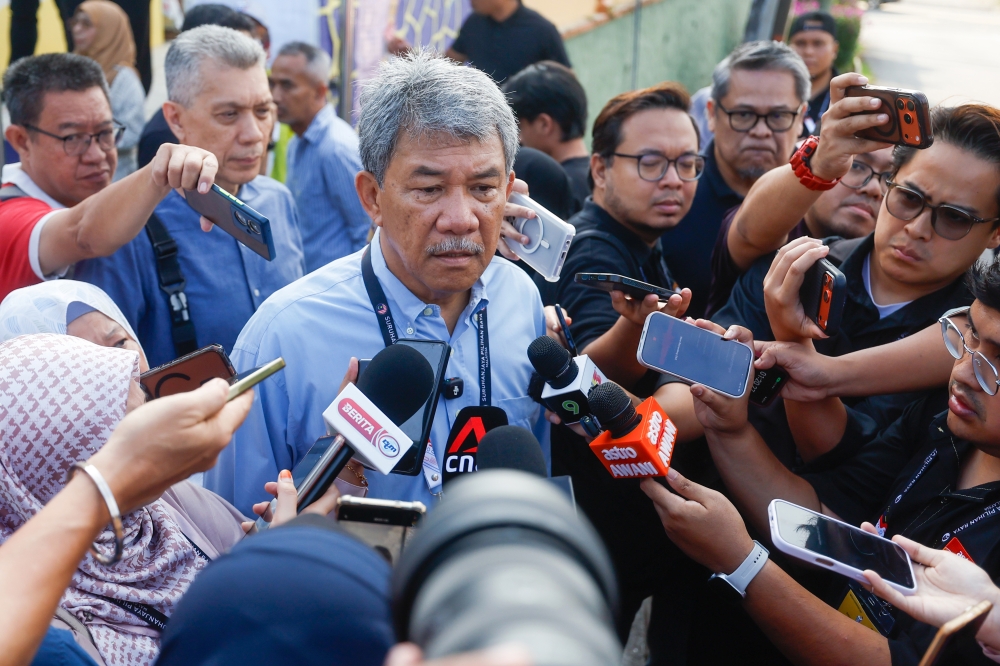 Umno's Generational Sweep: Youngest and Oldest Winners Claim Negeri Sembilan Seats