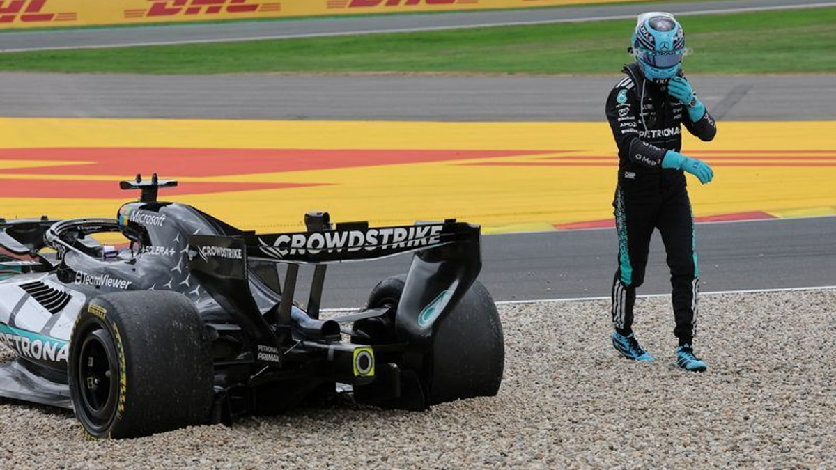 Russell 'numb to the disappointment' after Belgian GP crash ends title hopes
