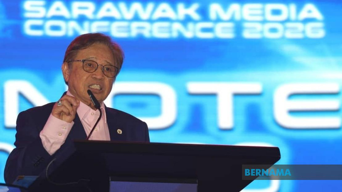 Press Freedom Must Be Tempered by Ethics in AI Age, Says Abang Johari