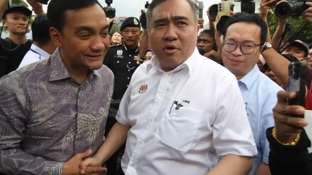 Loke and Onn Hafiz Navigate Diplomatic Tensions at First Official Meeting
