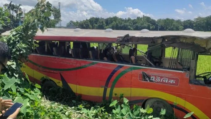 Eight killed in head-on bus collision in northeastern Bangladesh