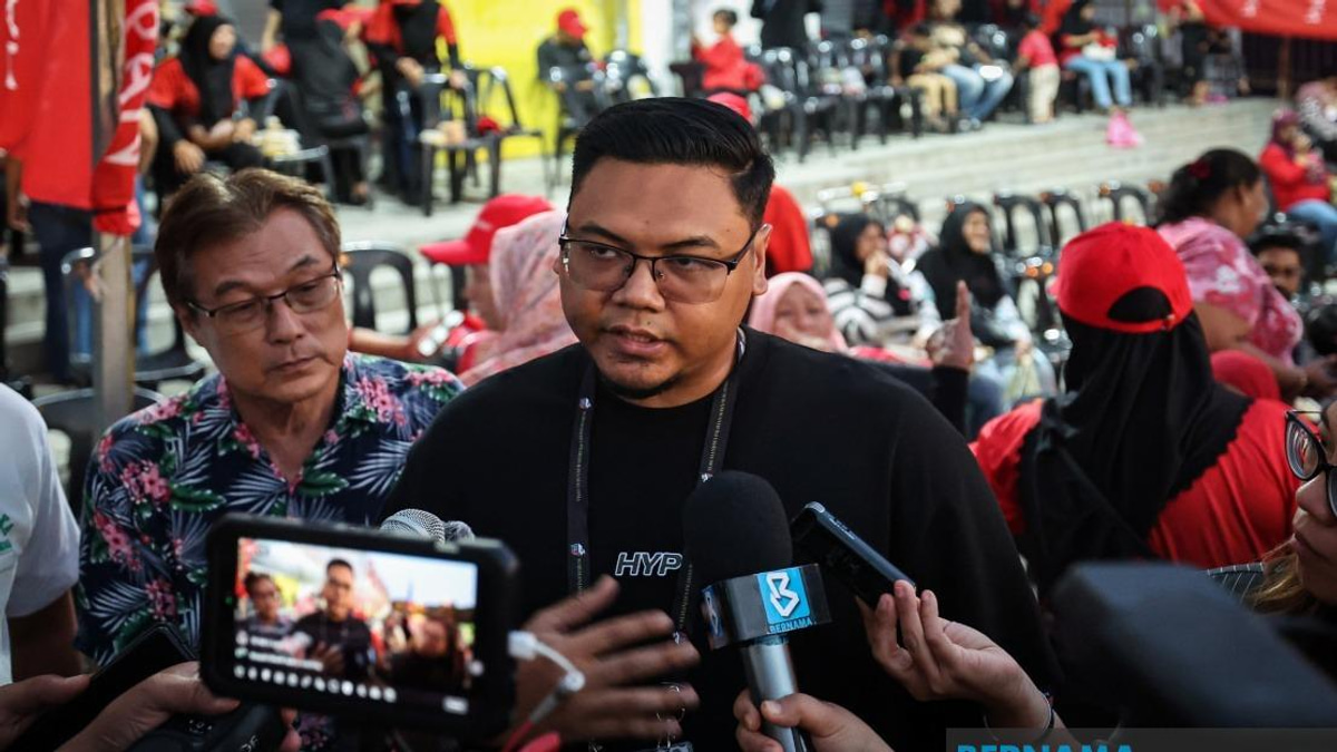 Over 120 Former Bersatu Members in Johor Swing Support to Pakatan Harapan Ahead of State Election