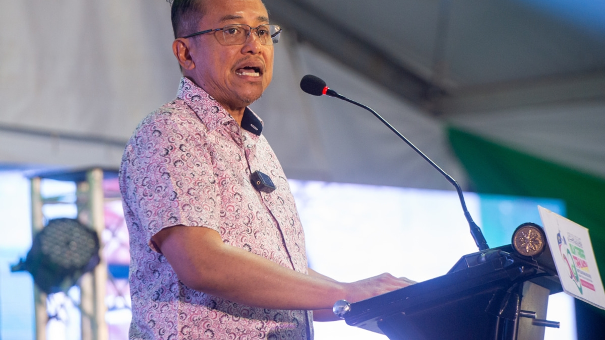 Samsuri Defends PAS-BN Talks, Disputes Muhyiddin's Claims of Unauthorised Negotiations