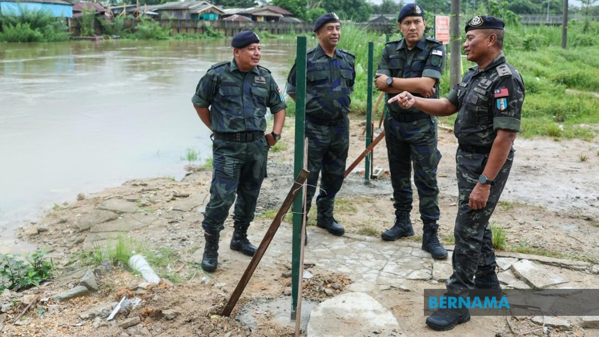 Smuggling Syndicates Deploy New Tactics Using Small Groups to Bypass Border Security