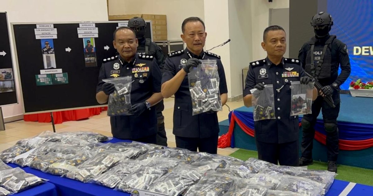 Johor Police Dismantle RM10.68 Million Drug-Laced Vape Syndicate, Seven Arrested