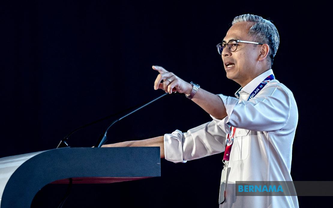 Malaysians Growing More Conscious of National Flag Details, Says Fahmi