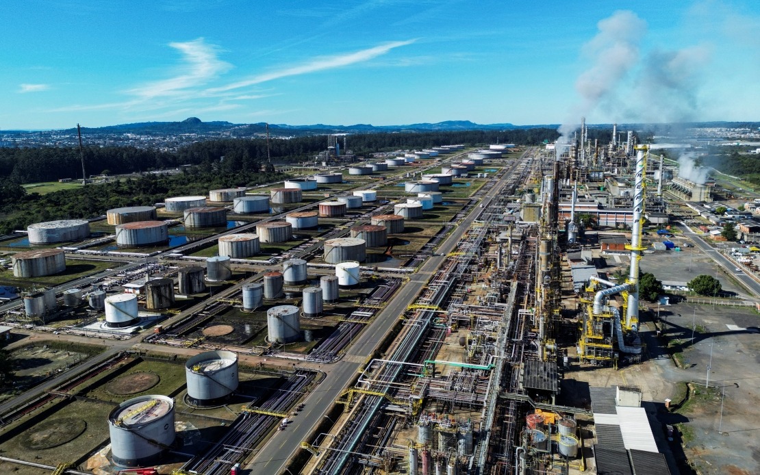 Brazil Vows Retaliation as Trump Administration Imposes 25% Tariffs on Imports