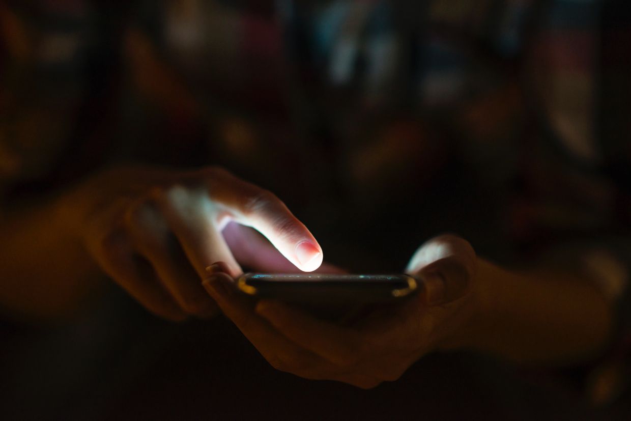 Malaysia's Teen Social Media Ban: Mental Health Experts Warn of Benefits and Risks