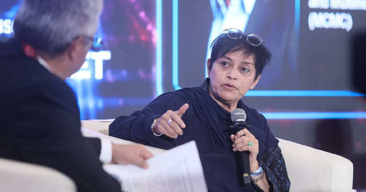 MCMC must maintain digital fairness during elections, says Azalina