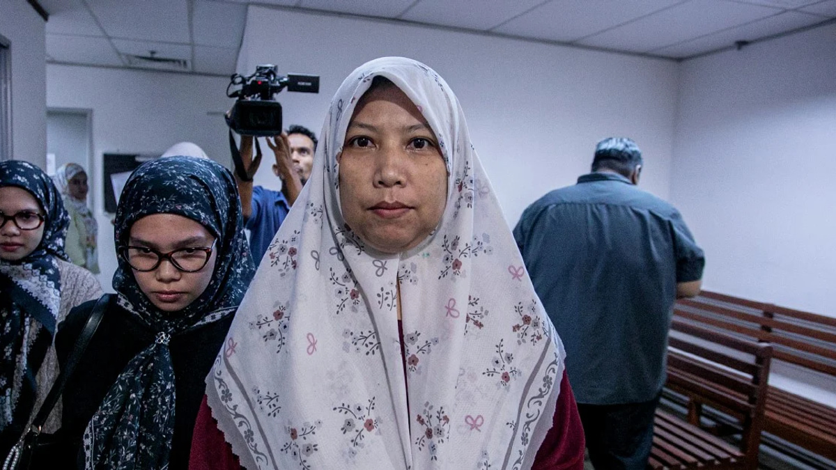 Woman handed RM500 fine for assault on Sultan of Perak at National Day event