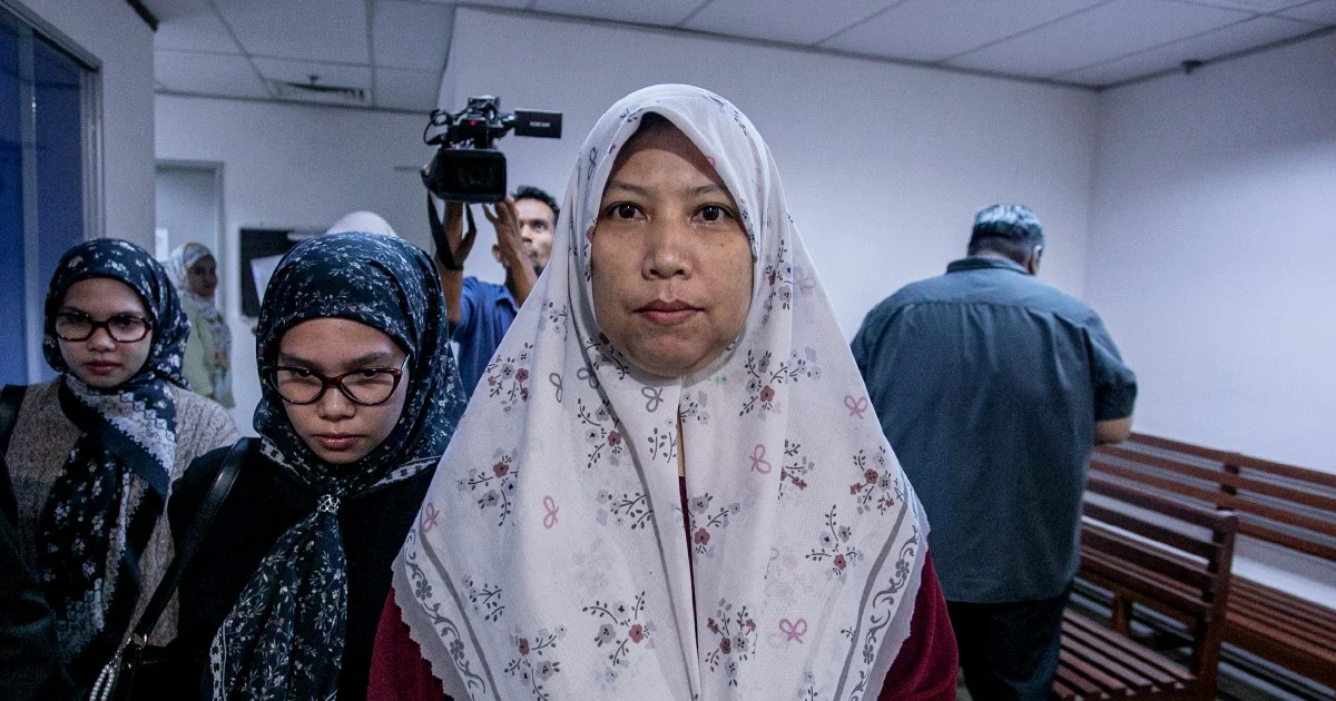 Woman handed RM500 fine for assault on Sultan of Perak at National Day event