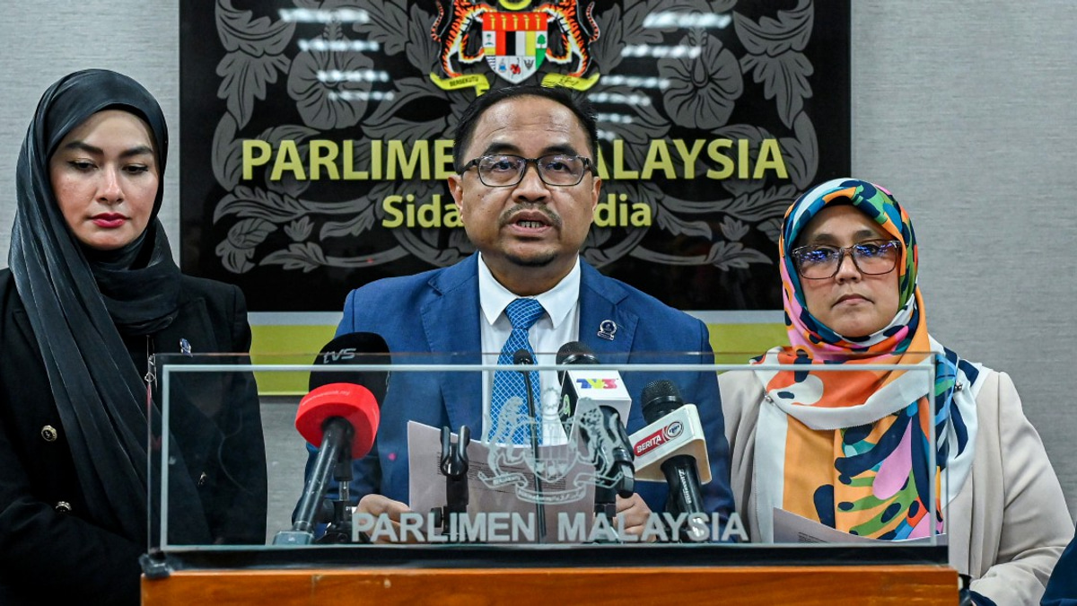 Parliamentary Coalition Pushes for Electoral Reform, Stricter Campaign Rules Before GE16