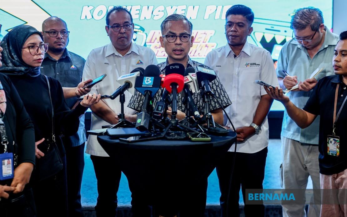 Parents Must Monitor Children's AI Friendships, Says Fahmi