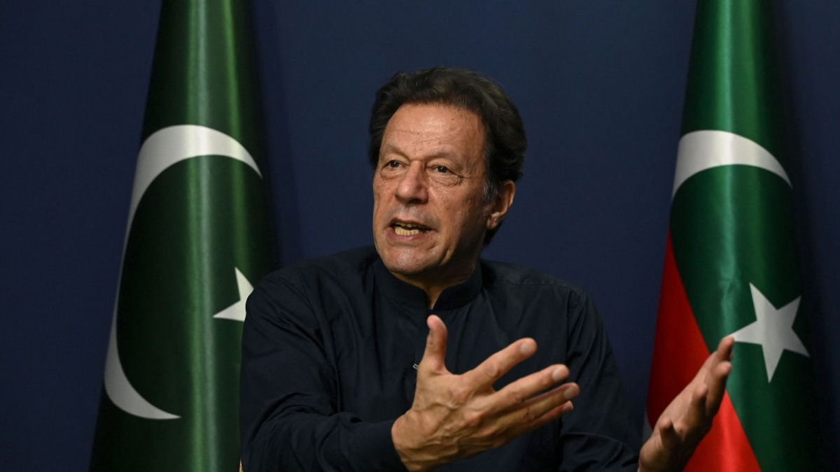 Pakistan's Supreme Court Orders Imran Khan Moved to Hospital from Detention