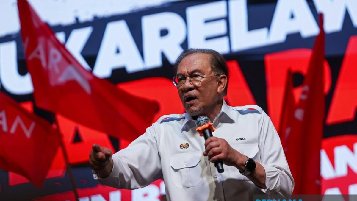DAP Respects Malay Rights, Anwar Insists Amid Unity Government Governance Push