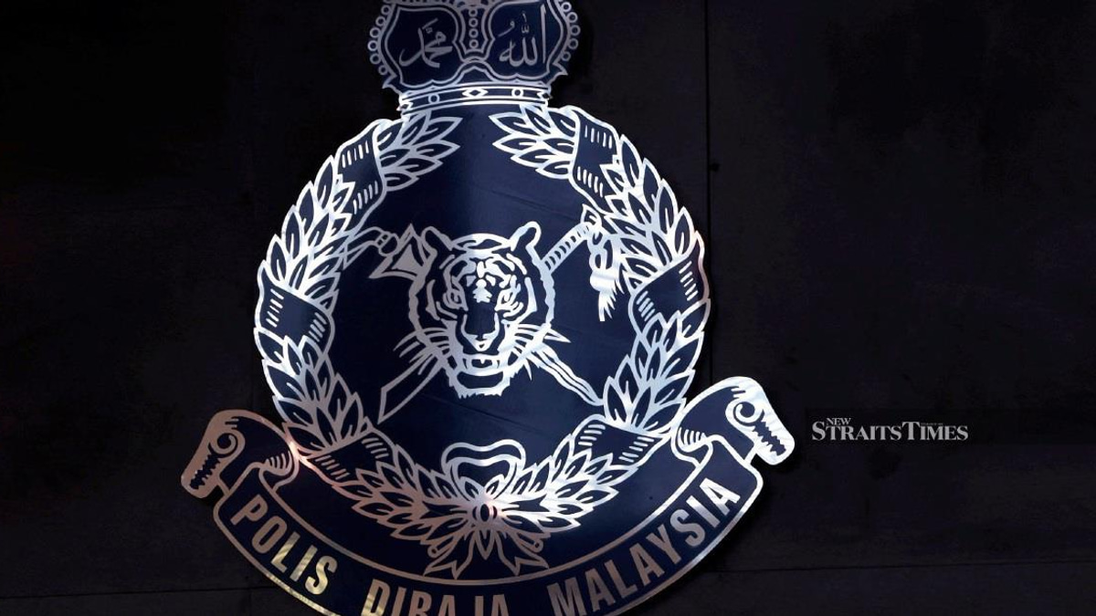 Man Accused of Police Extortion Exposed as Wanted Fraud Suspect