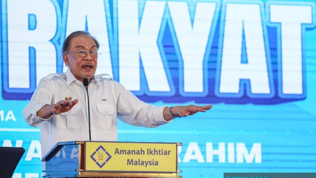 Anwar Says Opposition Parties Unite Against Him Over Anti-Corruption Drive