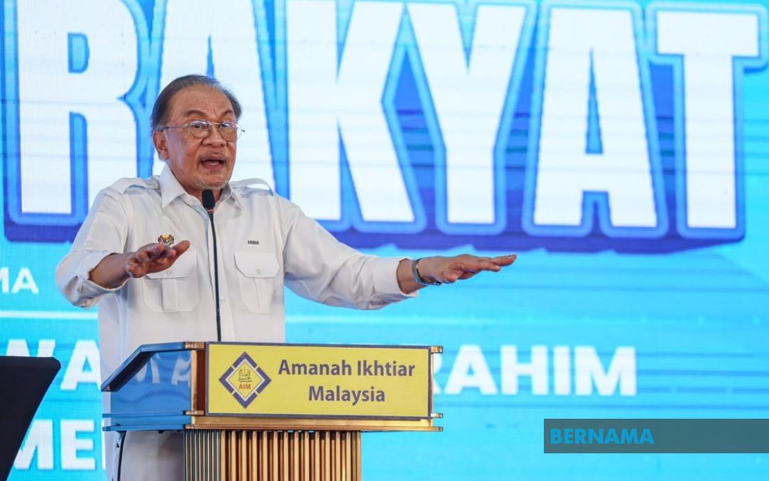 Anwar Says Opposition Parties Unite Against Him Over Anti-Corruption Drive
