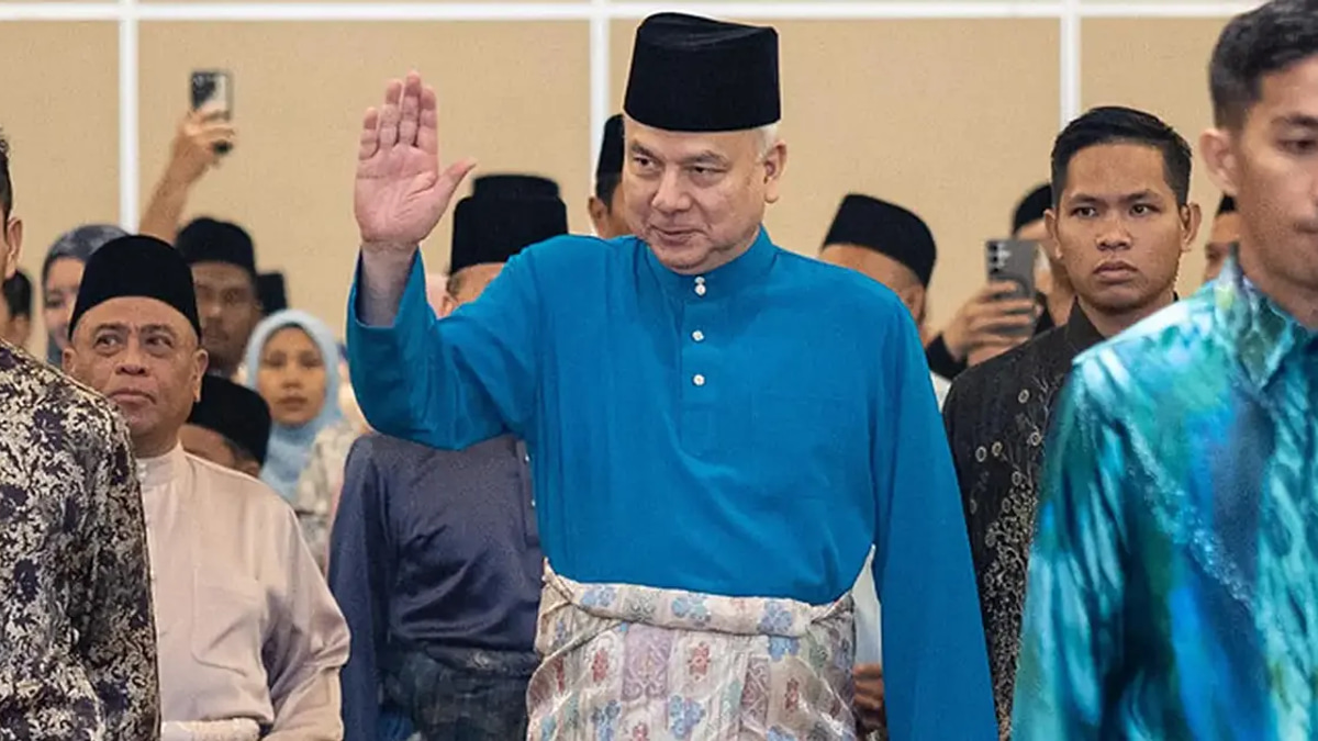 Sultan Nazrin Urges Leaders to Avoid Hasty Decisions, Emphasises National Unity