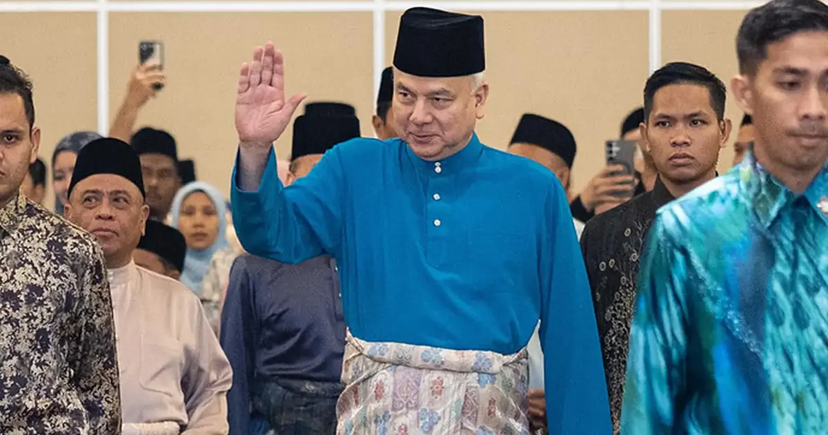 Sultan Nazrin Urges Leaders to Avoid Hasty Decisions, Emphasises National Unity