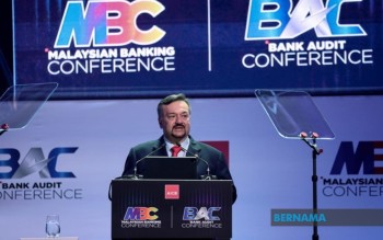 Banking's Future Hinges on Blending Human Expertise with AI, Says Finance Minister