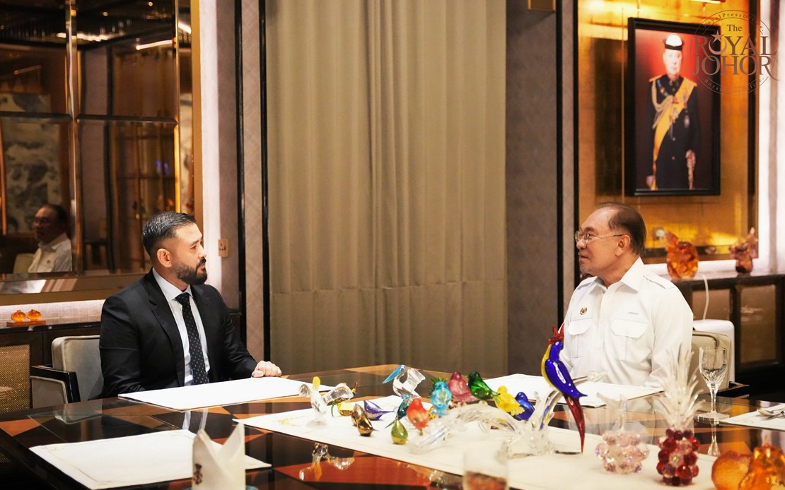 PM Anwar Thanks Johor Regent For Friendship Gesture, Urges Respect For Royal Institution