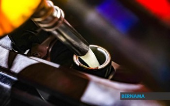 Malaysia Keeps Fiscal Deficit on Track Despite RM25 Billion Fuel Subsidy Top-Up