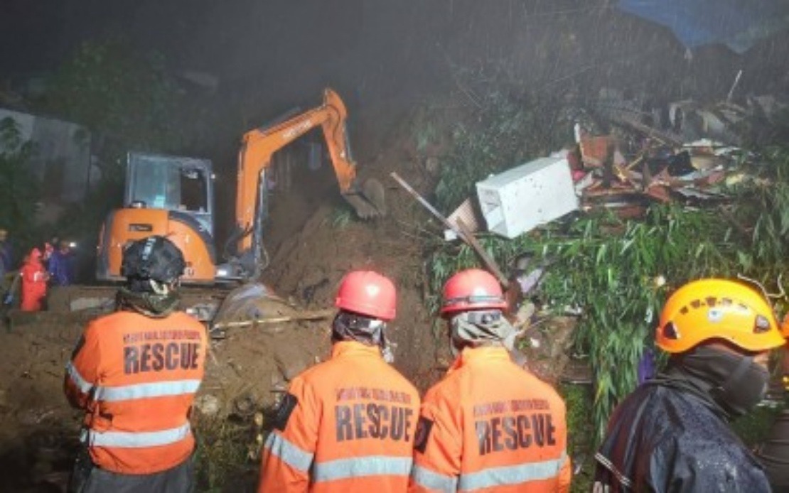 Philippine Typhoon Deaths Reach 19 As Two Million Face Displacement