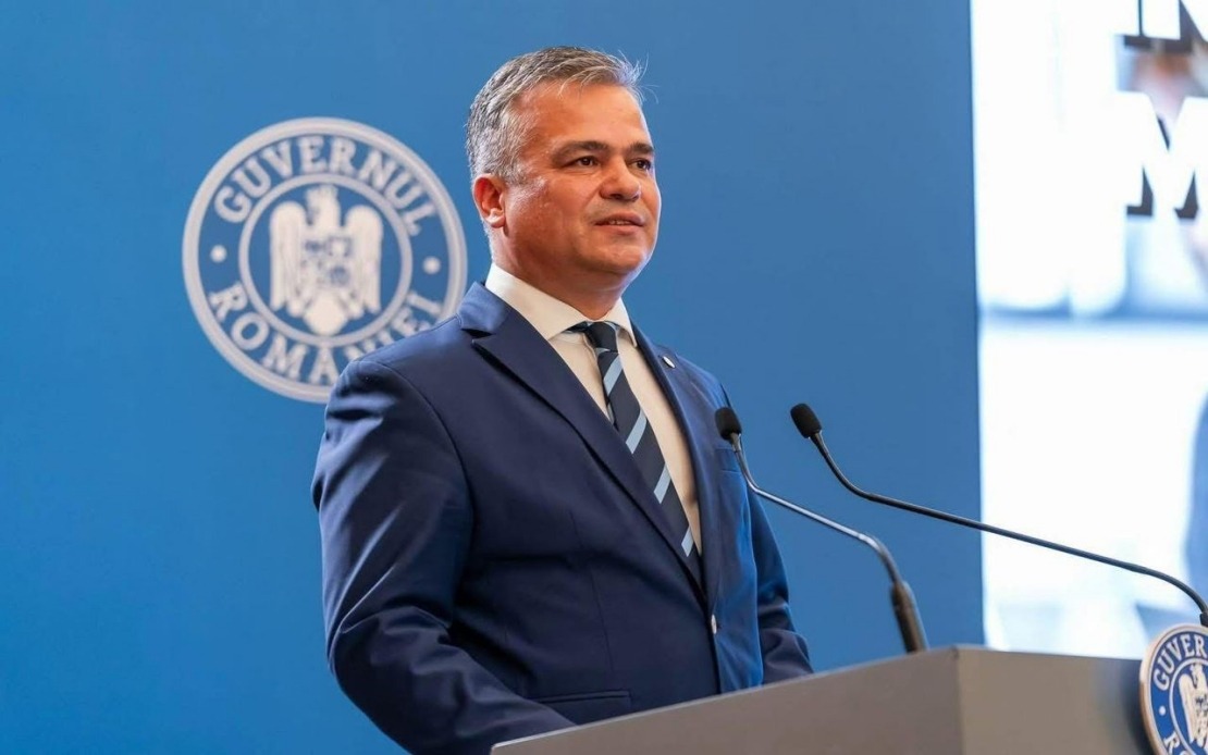 Romania's PM-Designate Vestea Unveils Cabinet Lineup to Parliament