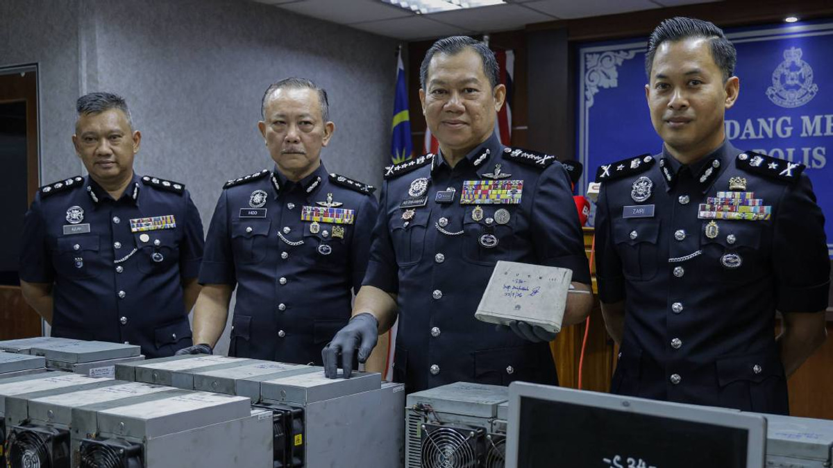 Johor Police Dismantle Bitcoin Mining Syndicate in Major Power Theft Crackdown