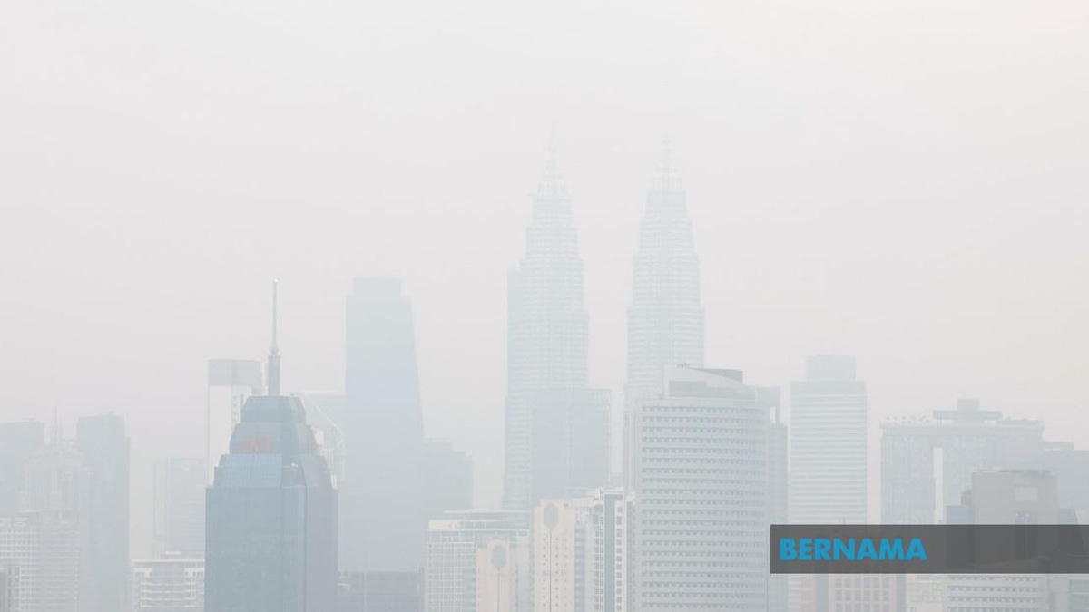 Haze Won't Derail Asian Games Preparations, Says Sports Minister Taufiq