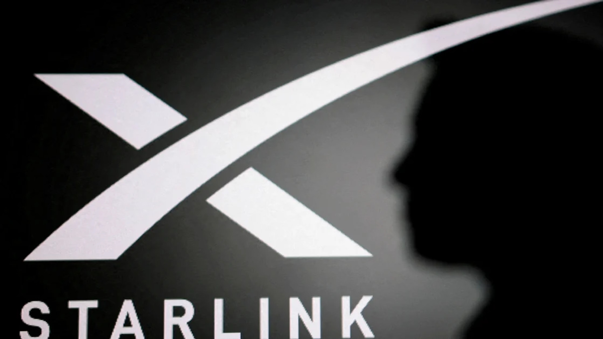Israel Smuggled Starlink Devices into Iran to Aid Protesters, Says Ex-PM