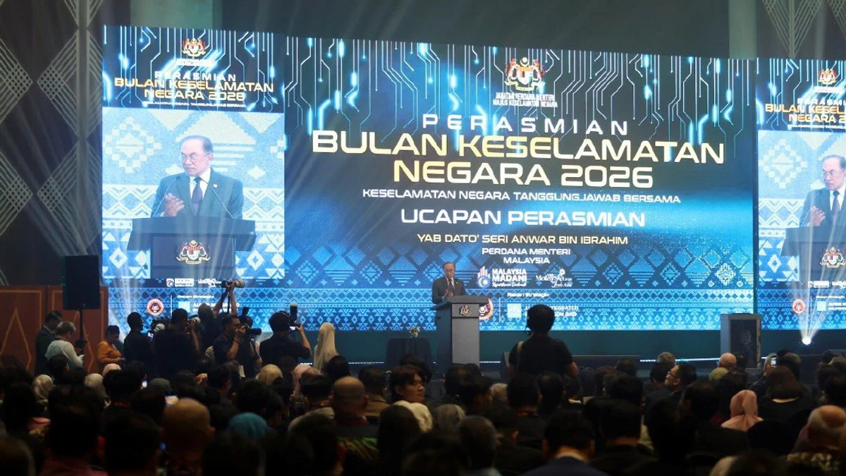Anwar Urges Johor to Move Beyond Racial Divisions Ahead of Elections