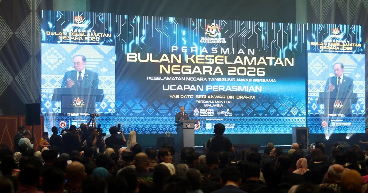 Anwar Urges Johor to Move Beyond Racial Divisions Ahead of Elections