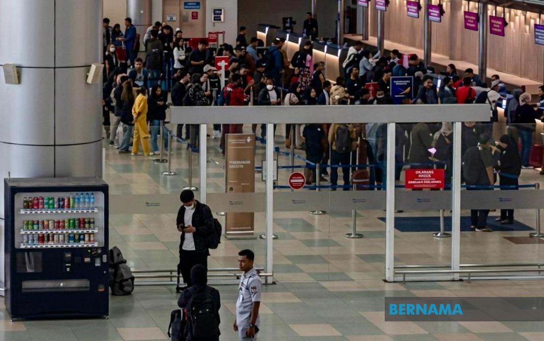 Bomb Discovery Forces Labuan Airport Runway Closure, Disrupts Multiple Flights