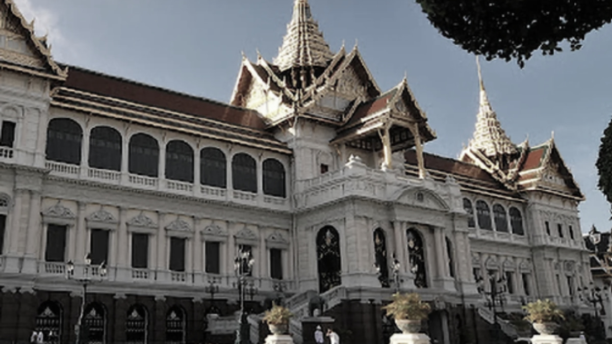 Thai Court Sentences Man to 18 Months for Royal Facebook Comment