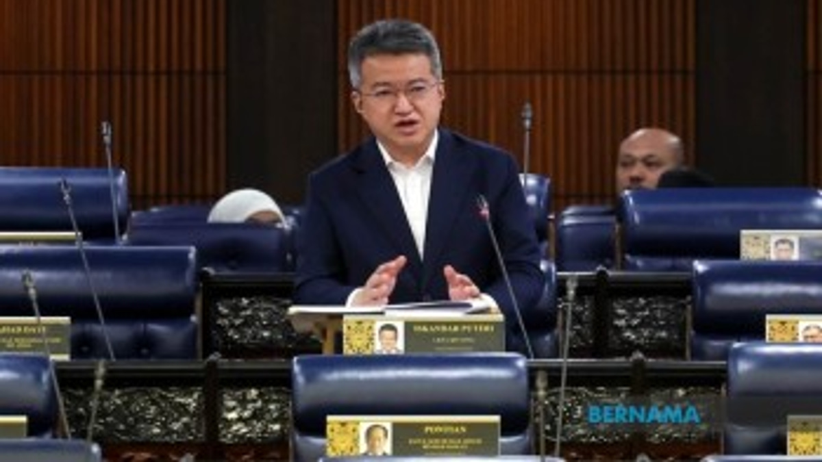 Malaysia Holds Fiscal Course for Budget 2027 Despite Oil Price Volatility