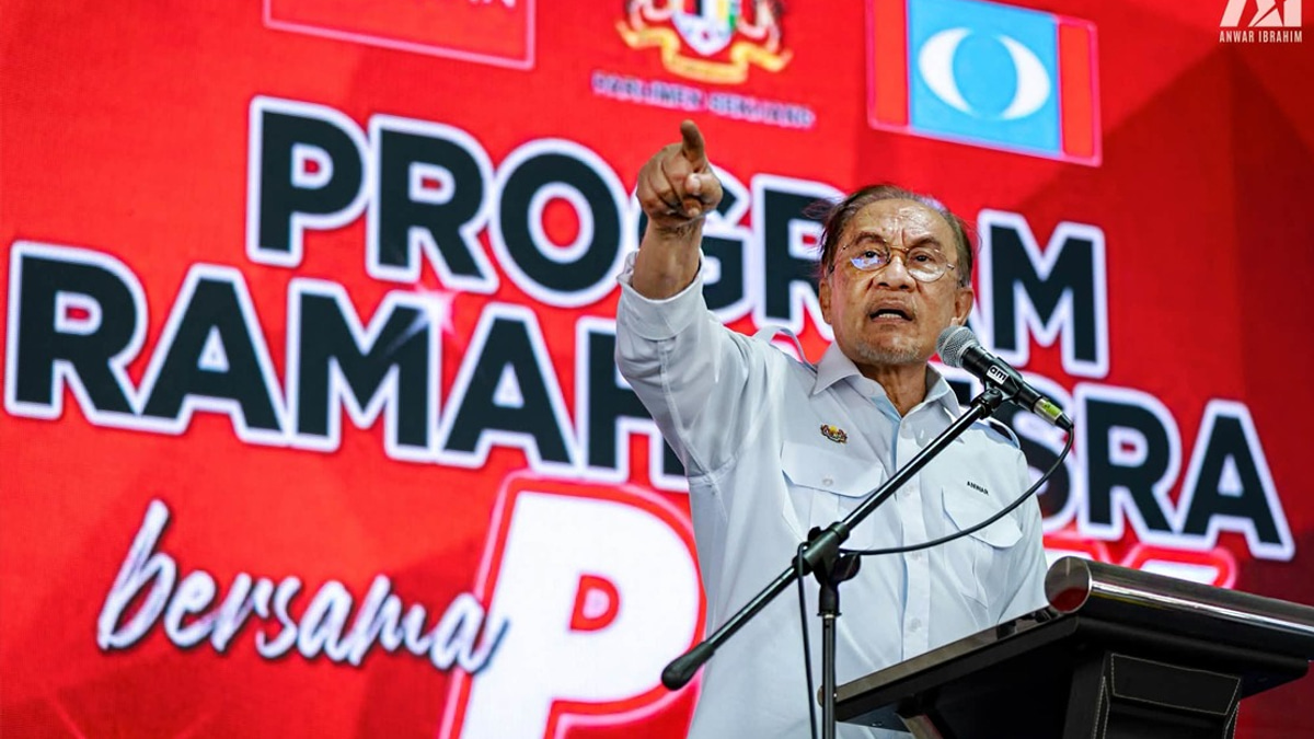 Anwar to Raise Malaysian Durian Market Access With China's Li Qiang Amid Price Crisis