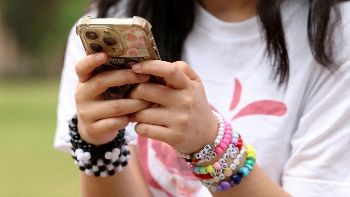 EU Gathers Momentum Toward Children's Social Media Ban as Ireland Takes Presidency Helm