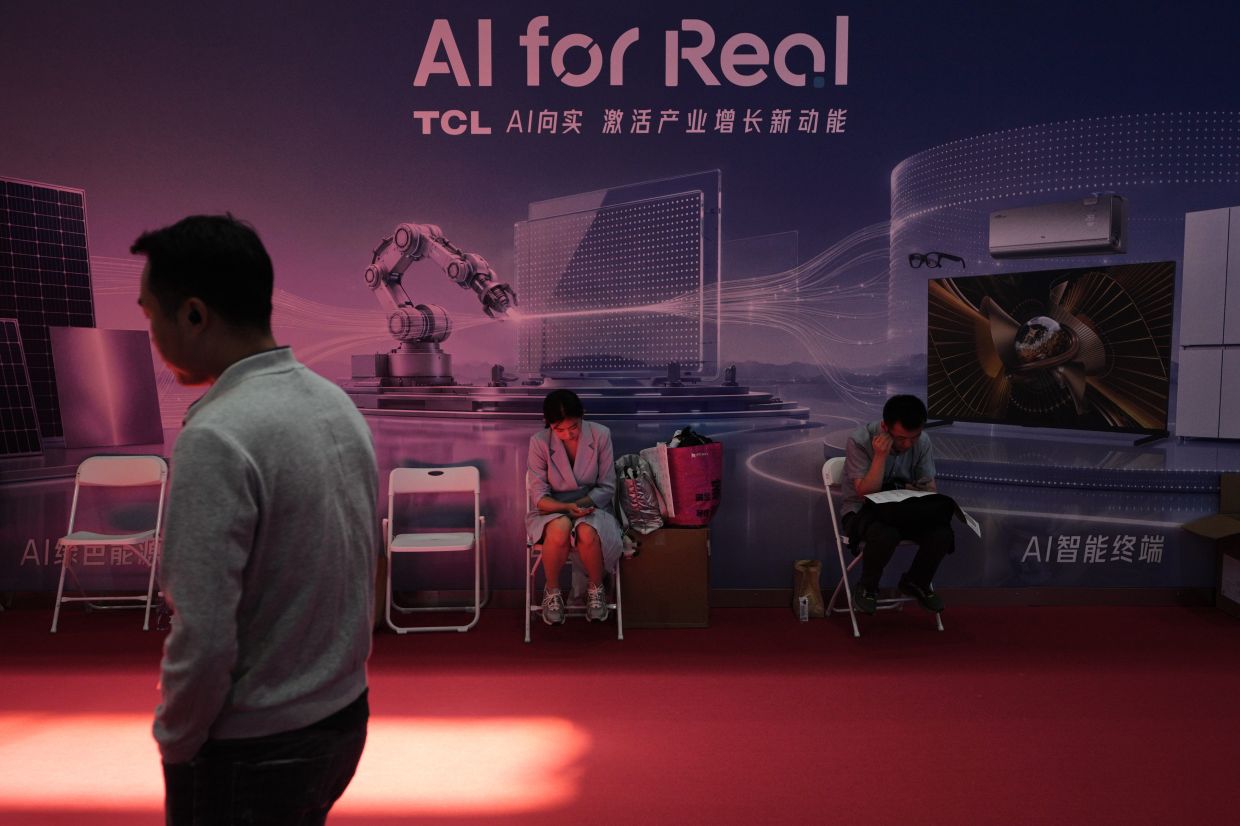 China's Workers Navigate Uncertain Future as AI Reshapes Job Market