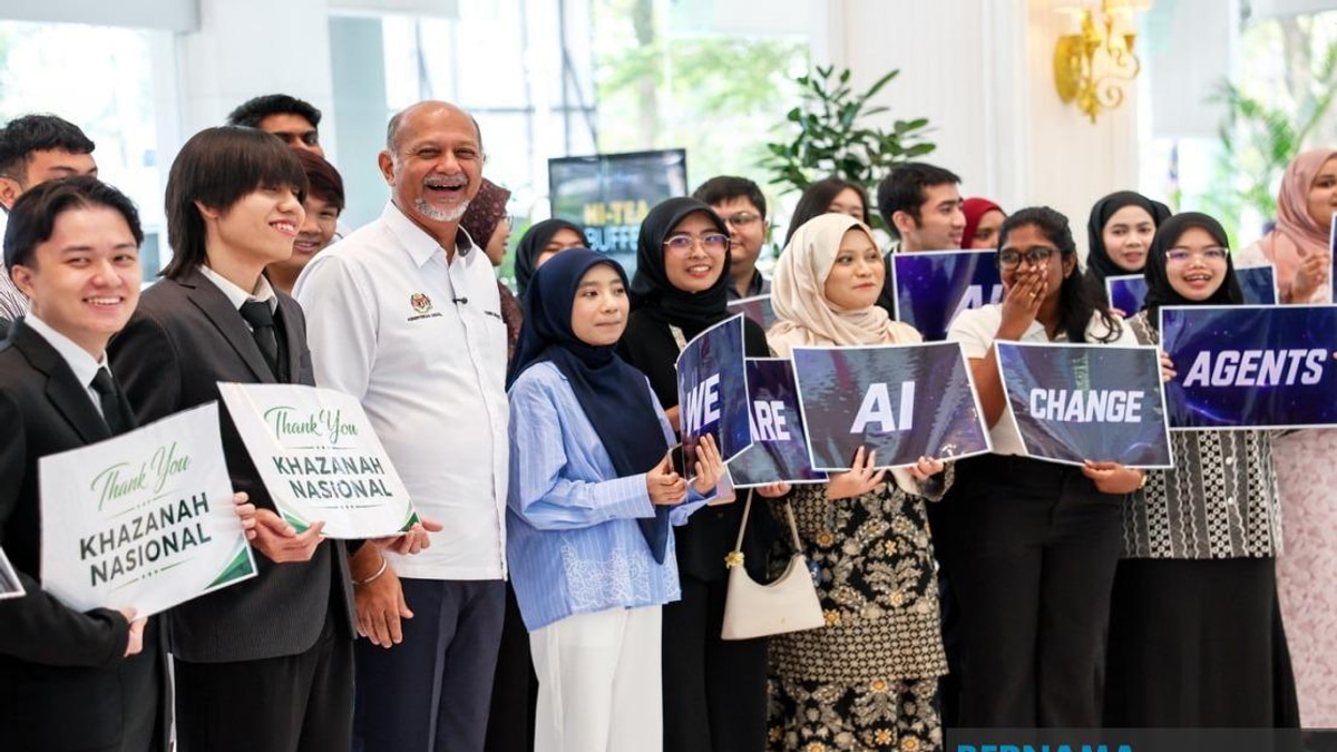 Malaysia Shifts to Proactive AI Strategy to Stay Ahead of Technological Curve