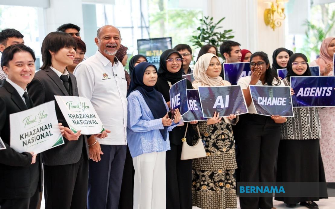 Malaysia Shifts to Proactive AI Strategy to Stay Ahead of Technological Curve