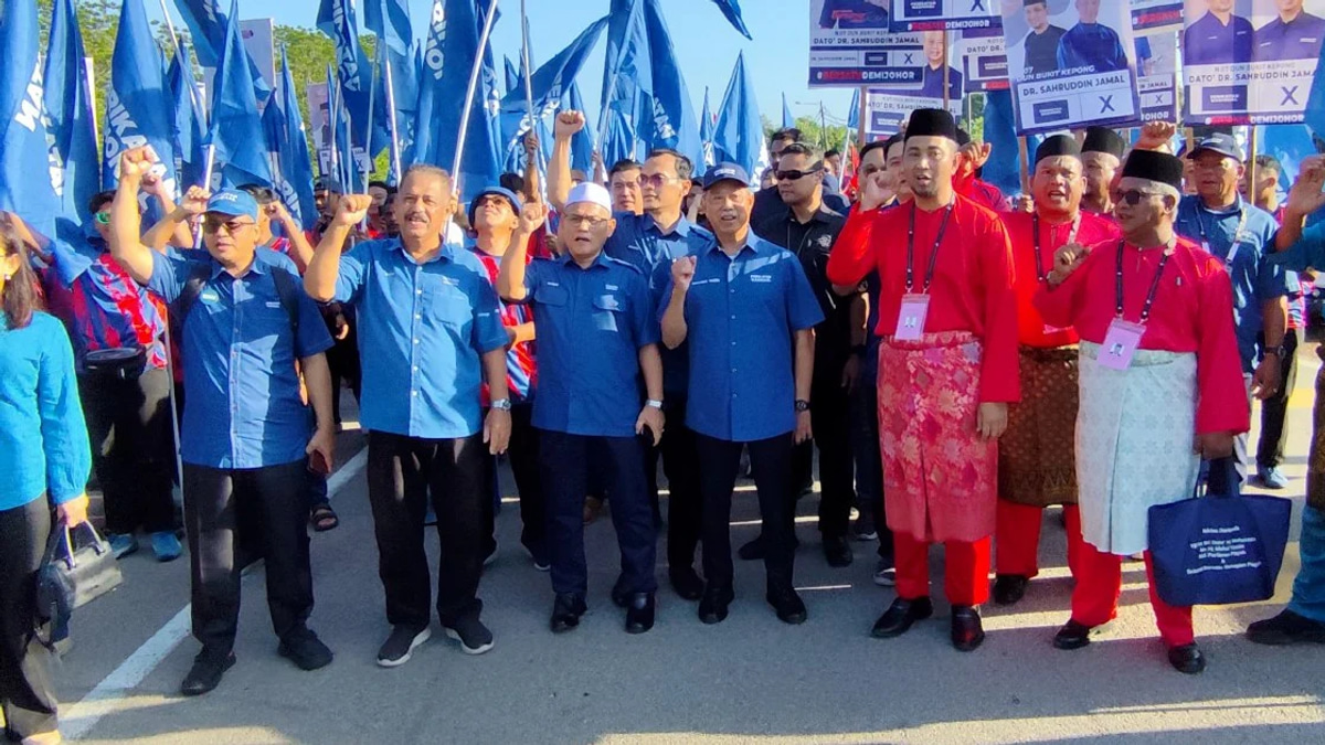 Muhyiddin rallies behind Bersatu candidate as Bukit Kepong nomination day unfolds