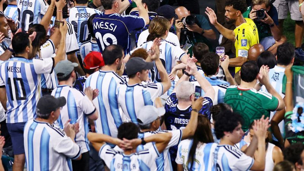 Argentina's narrow escape over Cape Verde exposes defensive frailties heading into knockout phase