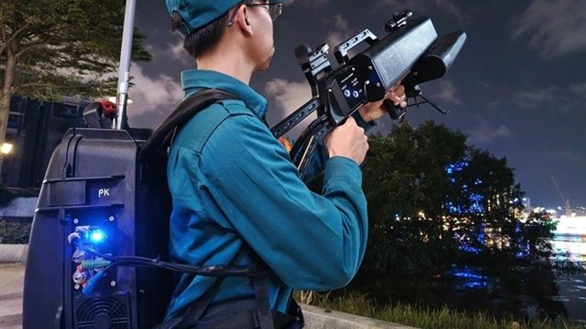 Vietnam tightens crackdown on illegal drone flights as airport incidents surge