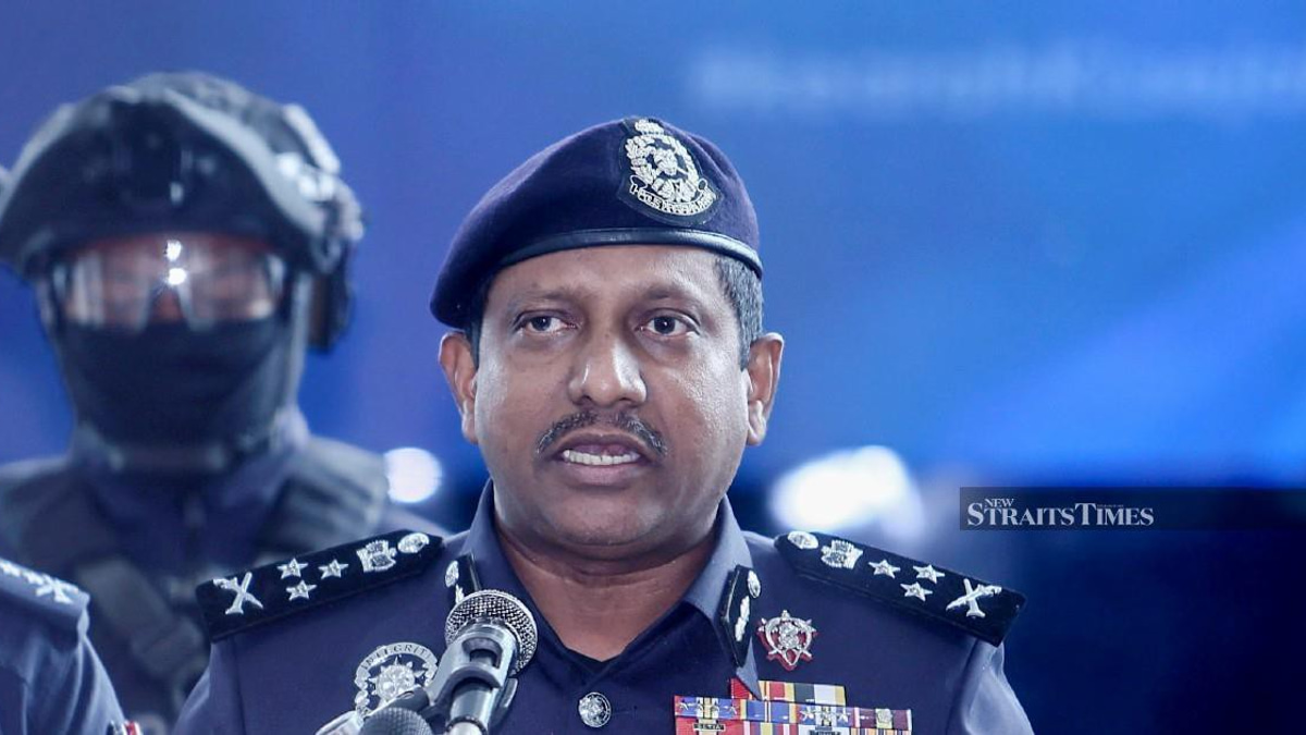 Malaysia Airlines Pilot Arrested in Indonesia for Alleged Ecstasy Smuggling Had Clean Record