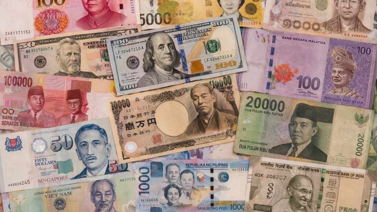 Asian Currencies Slide as Middle East Tensions Spike Oil Prices; Seoul Markets Hit Hard